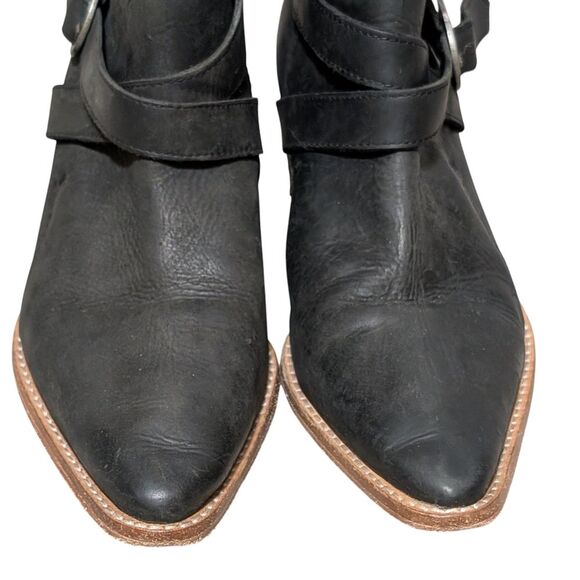 Free People black washed pointed toe double strap ankle bootie size 38.5 - Picture 9 of 10